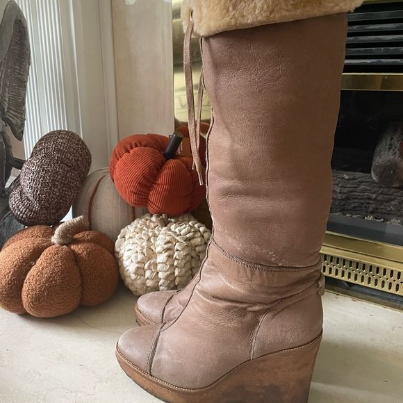 Yves Saint Laurent Ida Wedge Boots - Picture 7 of 13